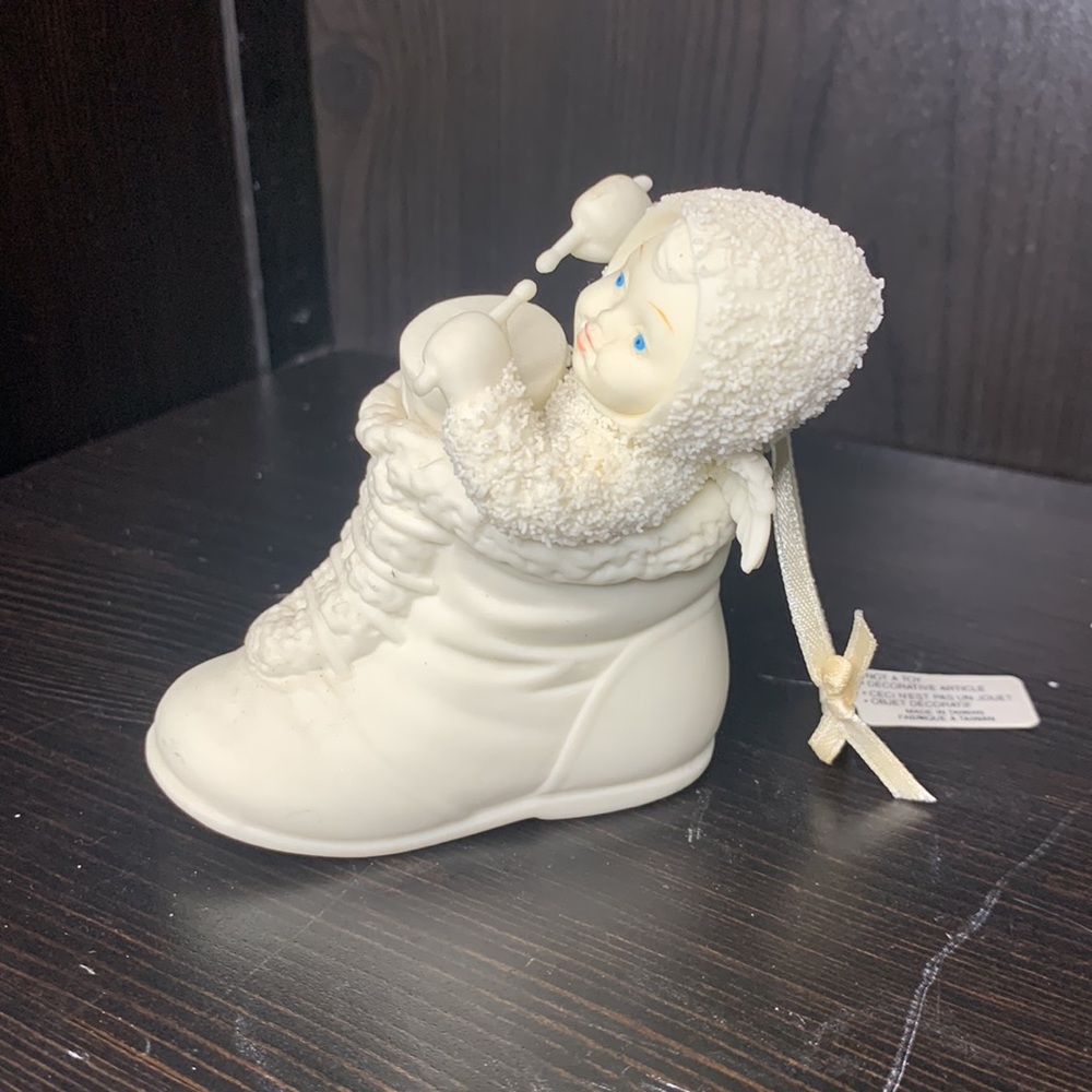 Department 56 "Five, Six a drum with sticks” Snowbabies ornament